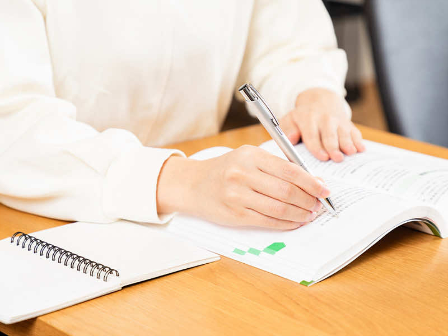 資格試験に対応した人気教材